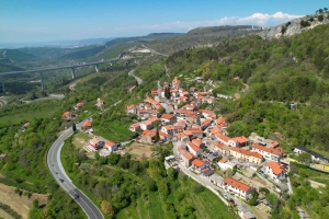 Tout ce qu'il faut savoir pour voyager en Slovénie par la route.